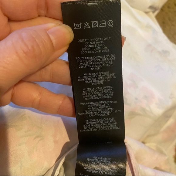 NWT~NEEDLE & THREAD Ruched Enchanted Garden Crepe Gown in Multi Floral Size 4 - Picture 14 of 14